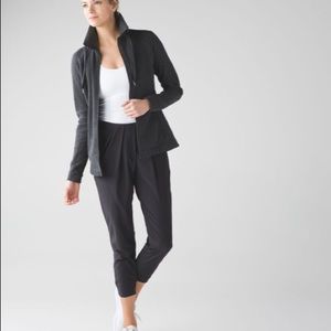 Lululemon Keepsake Dance Travel Pants NWOT/ Size 4